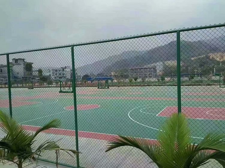 海南篮球场围网供应